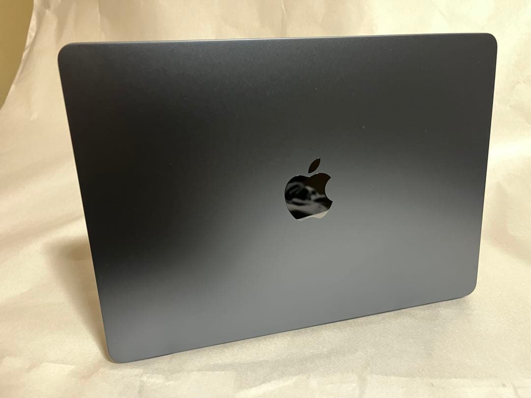 M2チップ　MacBook Air メモリ16GB SSD 256GB 美品