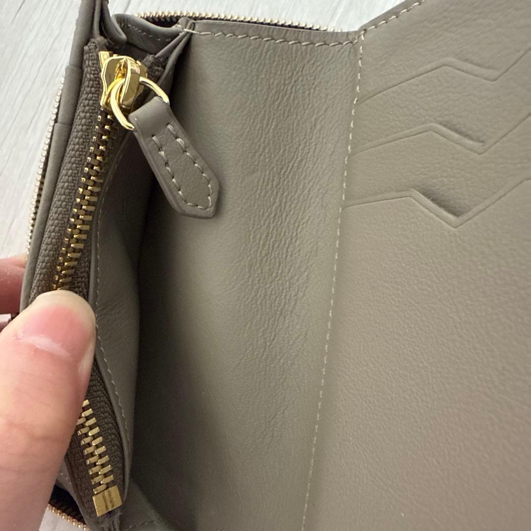 BONAVENTURA ミディアムジップウォレット 二つ折り財布