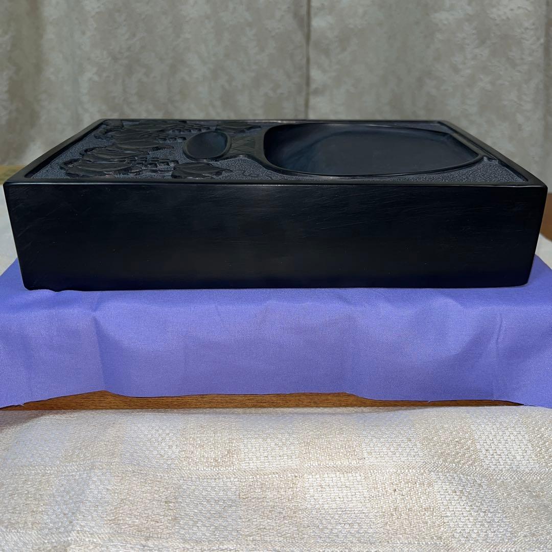⭕️雄勝硯　和峰　壺と葡萄彫刻の大型硯　美形美品　7Ｋg超　木製蓋と収容台付き