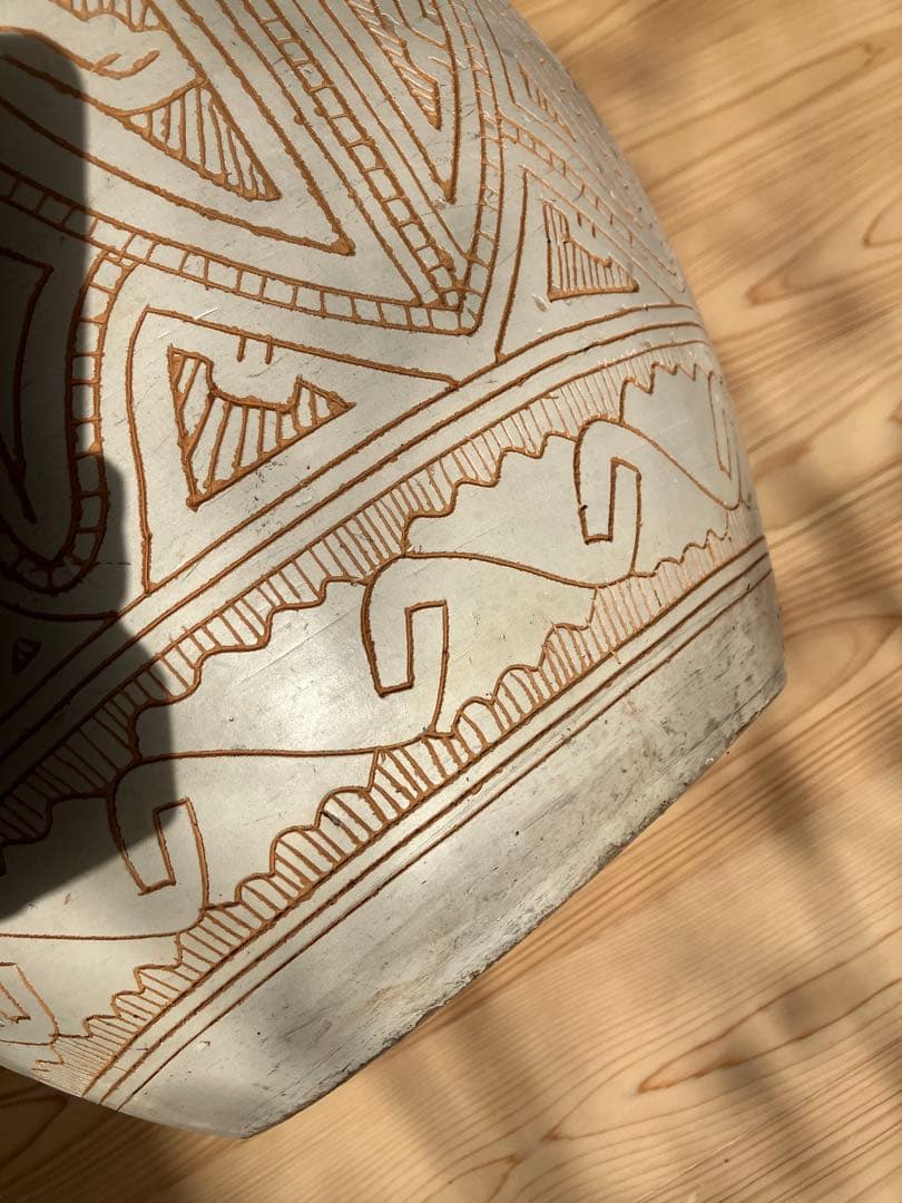 フォークアート　大きい壺　花瓶　オブジェ　柄　 素焼き　ネイティブ　花器