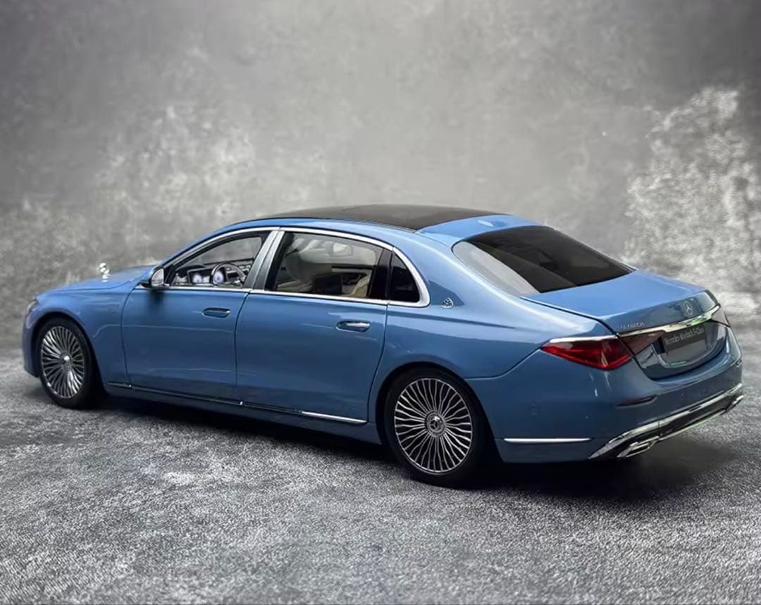 Mercedes-Maybach S-class 1/18スケールモデルミニカー