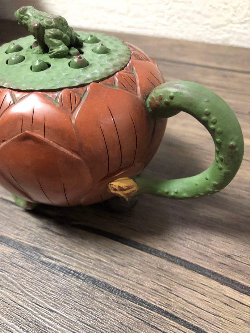中国　紫砂　朱泥　鳥果実雕　急須　茶壷 蛙 蓮花