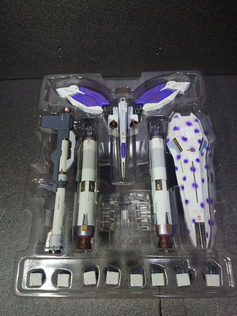 LBUILD　RX-93-v2　Hi-vガンダム