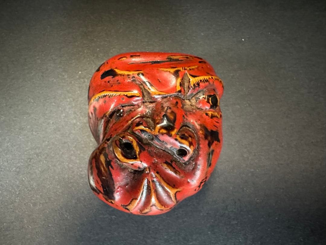 【根付(netsuke)】赤茶色の顔(面)の根付　木製　江戸時代