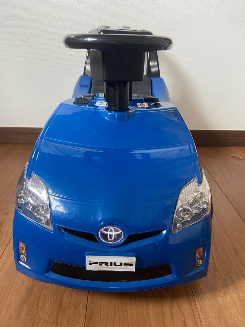 トヨタ プリウス　ハイブリッド 電動乗用おもちゃ 青