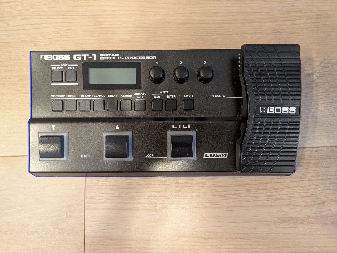【美品】BOSS GT-1 ギターエフェクター 別売り純正 AC アダプター付き