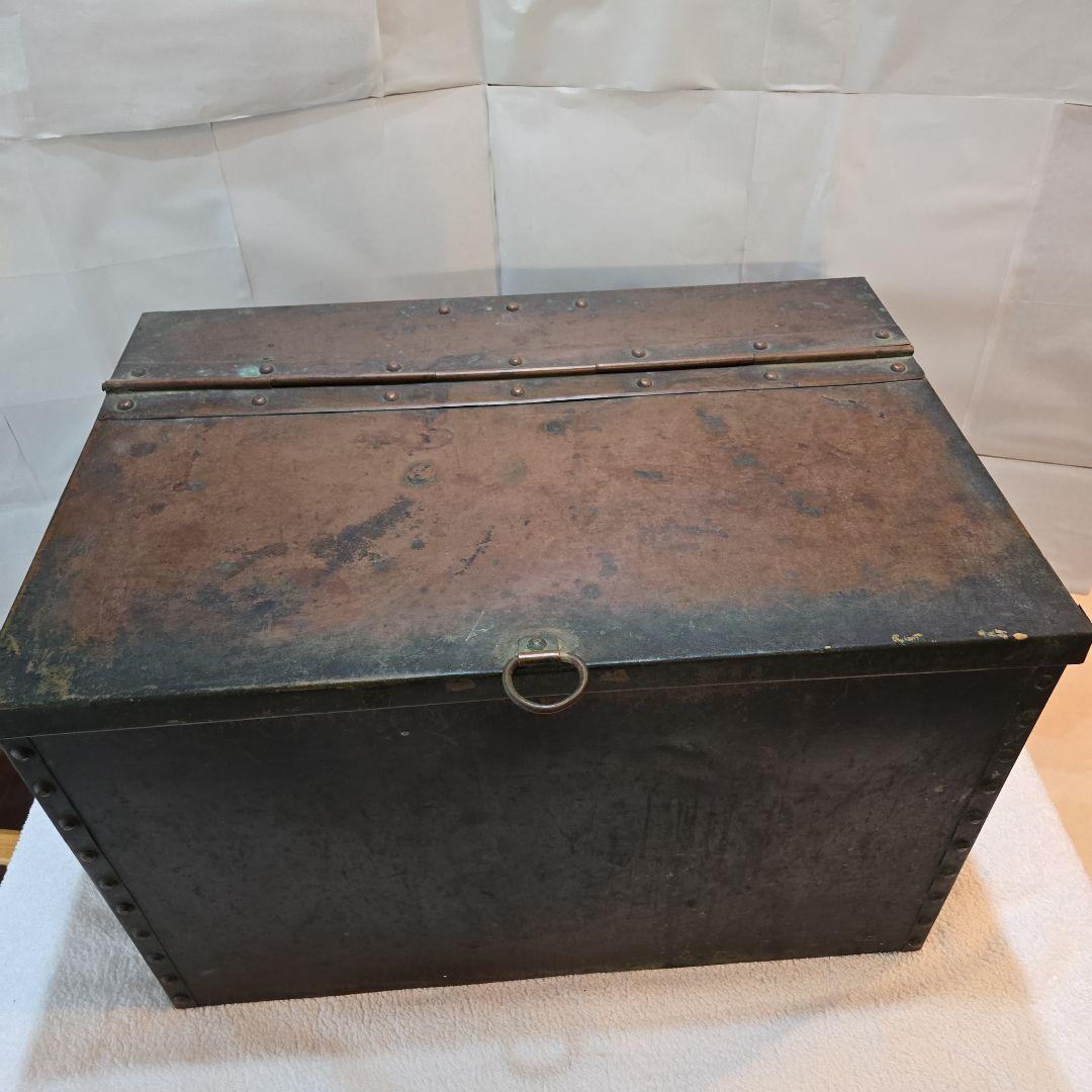 ブラスさん専用です　銅製箱　古民具　銭函　銭箱　千両箱　銅製金具　ボテ箱