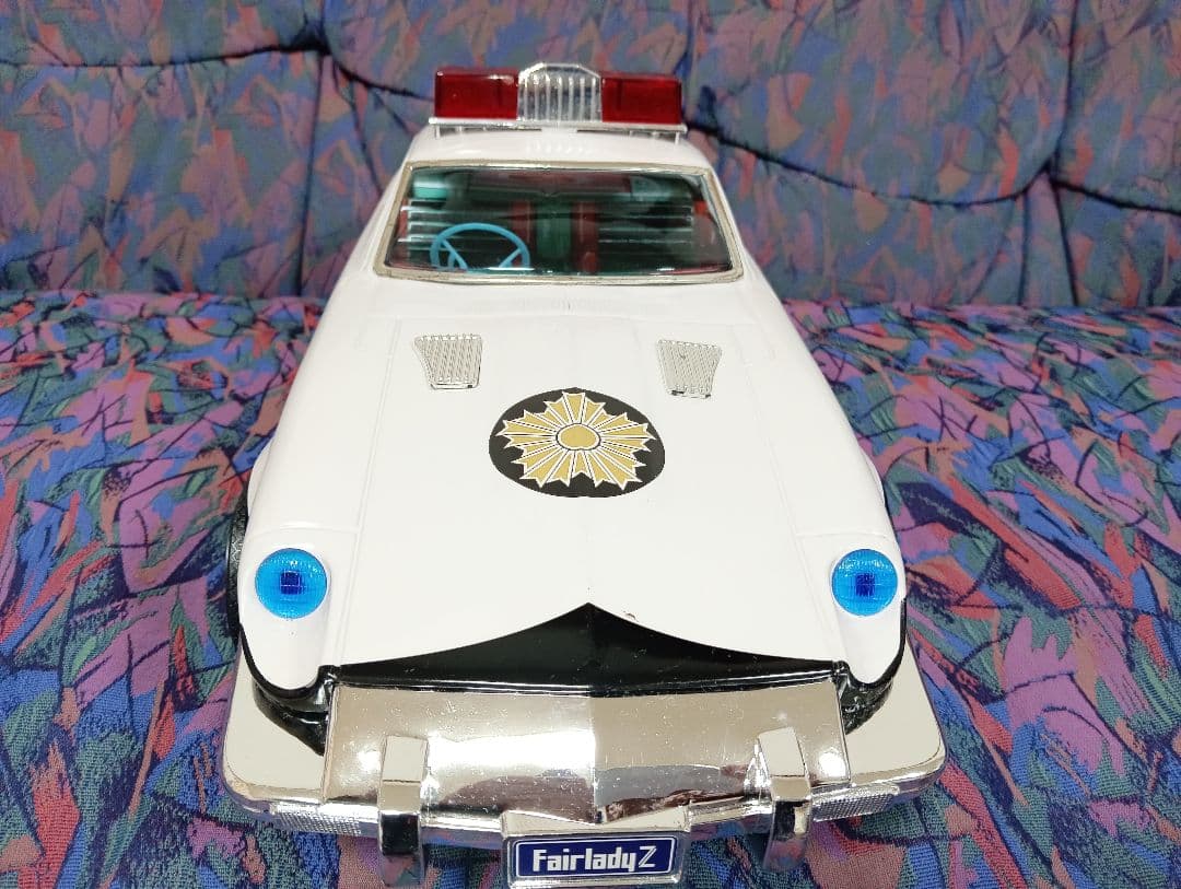イチコーのニッサン Fairlady Z パトロールカー未使用品 全長47㌢