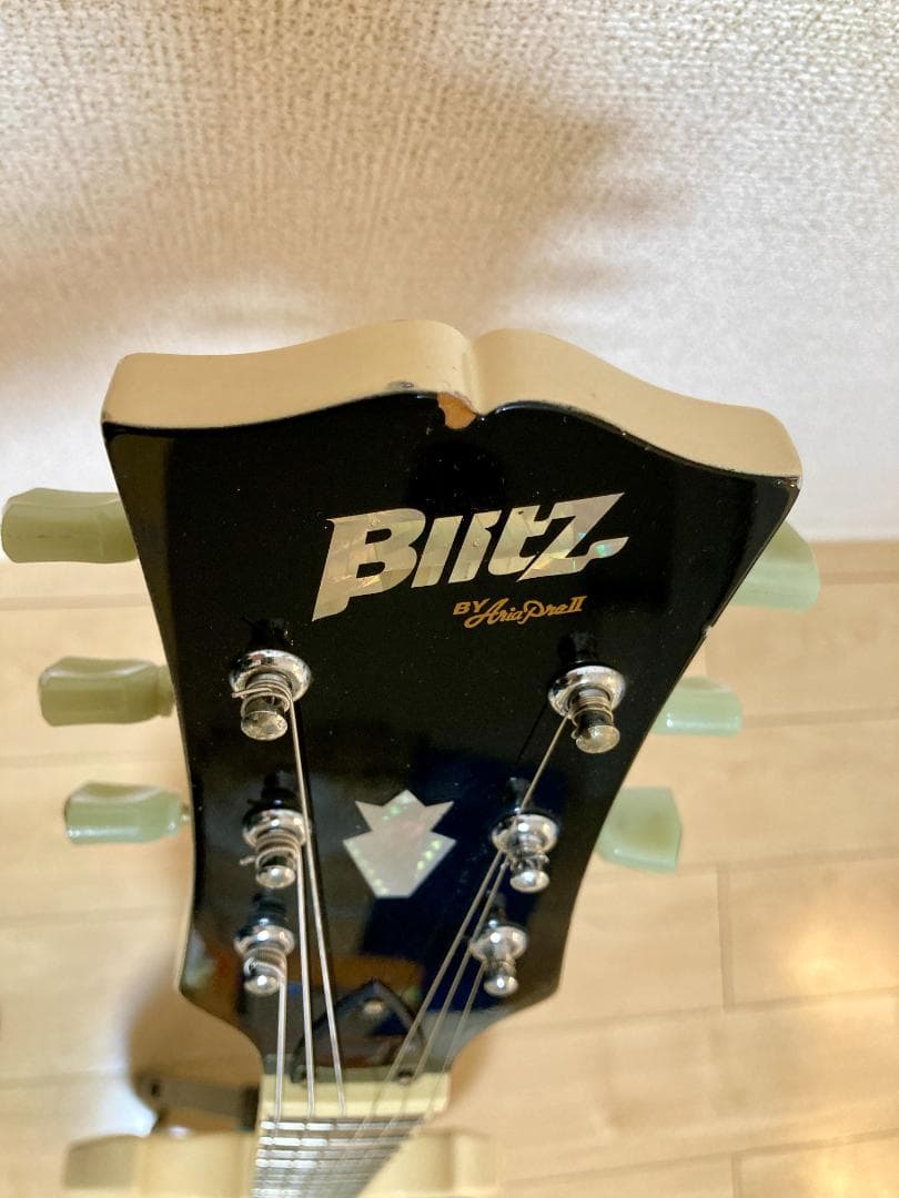 Blitz by Aria ProⅡ SG アイボリー