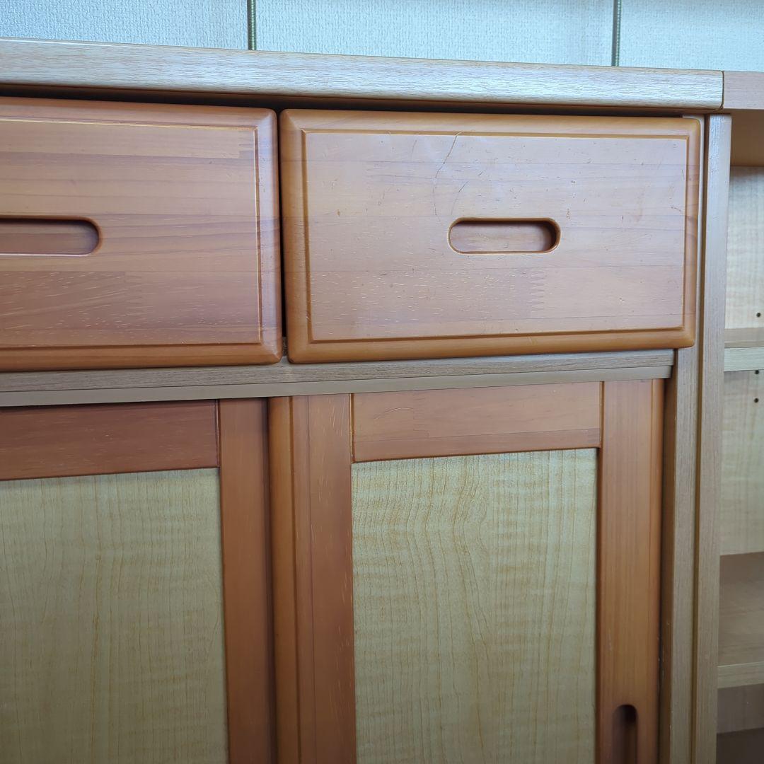 カウンター下引き戸キャビネット