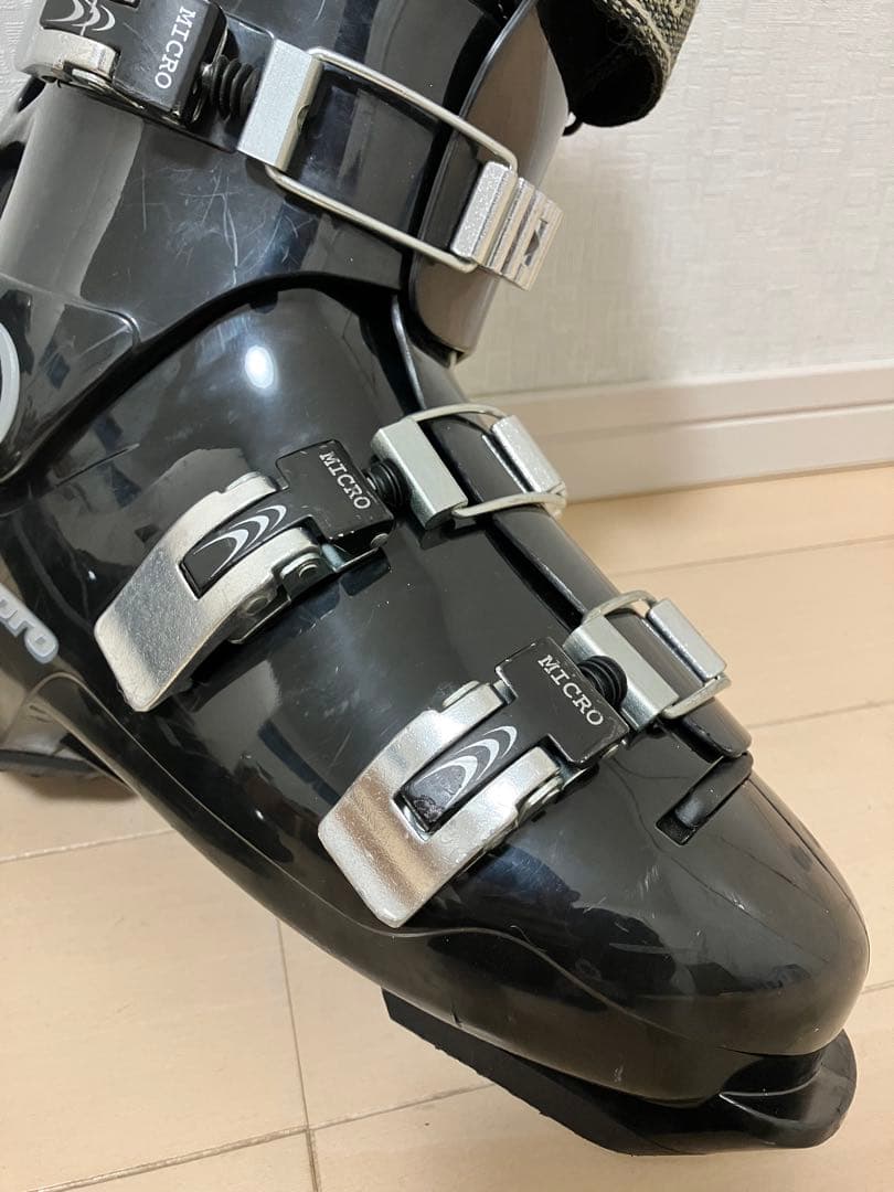 アルペンスノーボード　ブーツ 28.0cmぐらい　⑨ blackpro