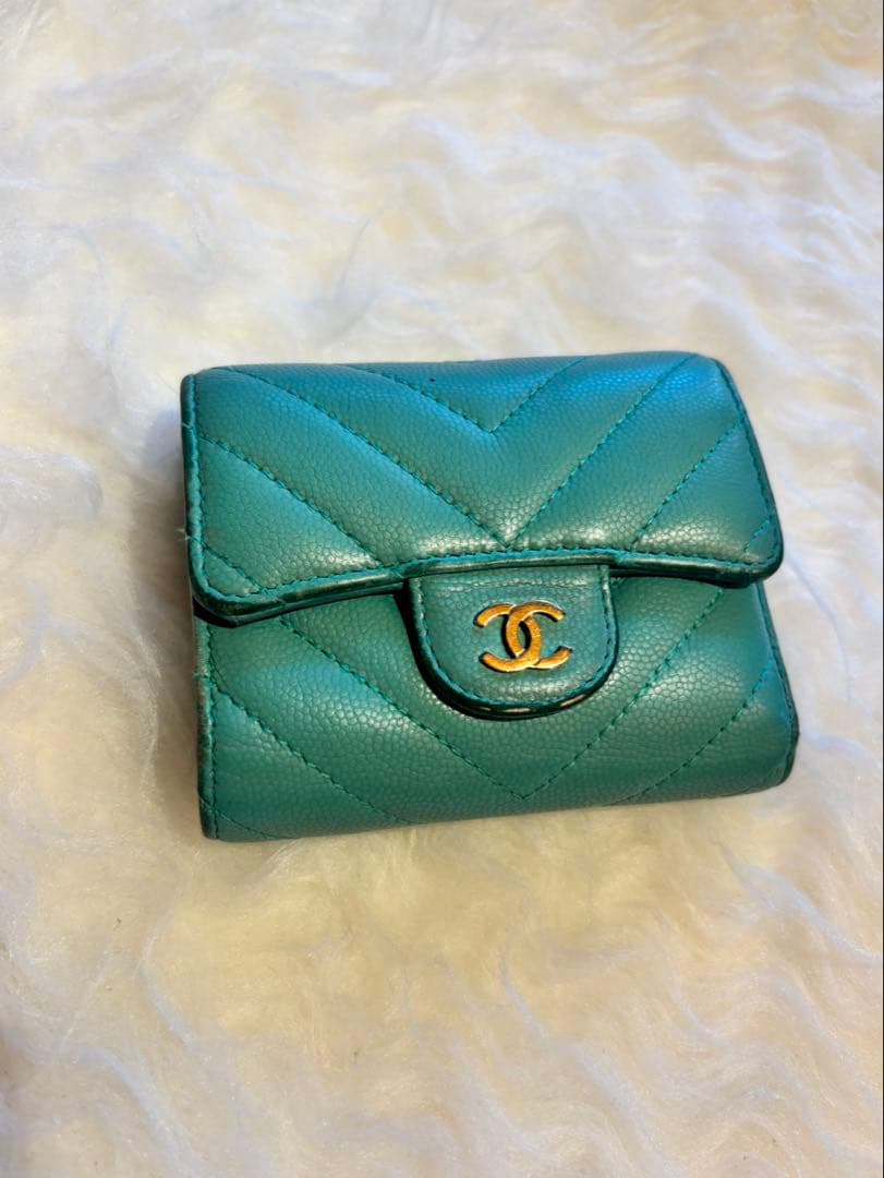 CHANEL☆シャネル三つ折り財布