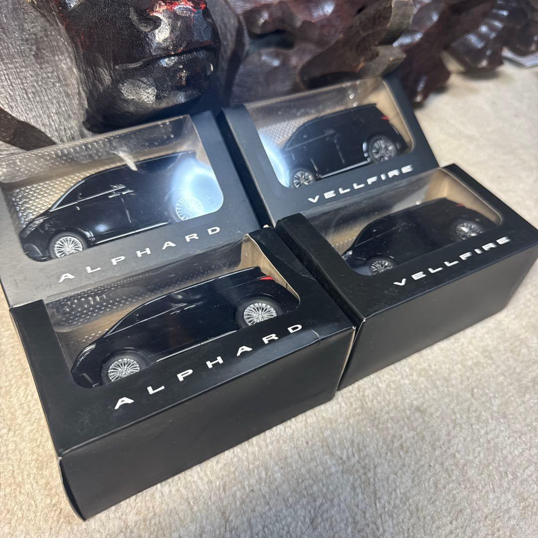 トヨタ新型ヴェルファイア　アルファード　40系　4台セット