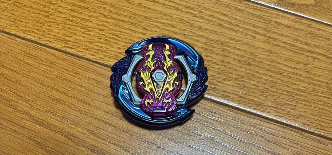 ベイブレードバースト まとめ売り ＋おまけ ランチャー付き