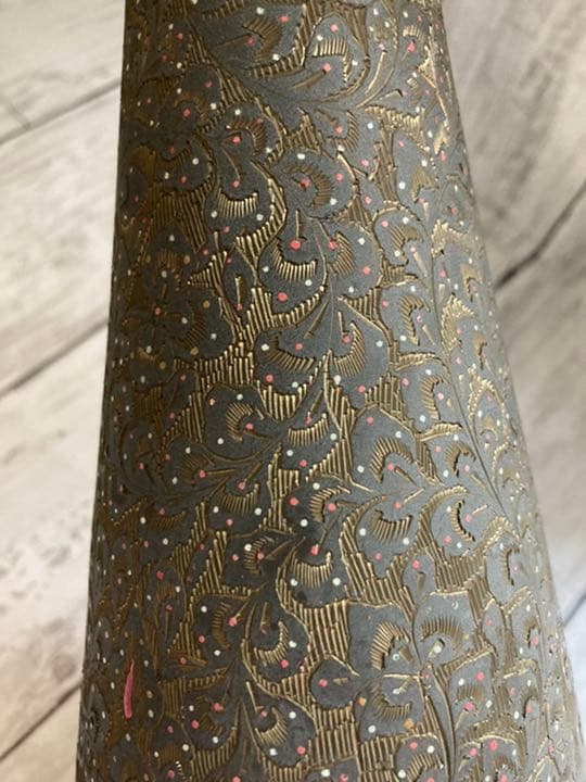 中国美術　古銅製　骨董品　中国花瓶　　　鉄製手彫り花瓶　壺　アンティーク