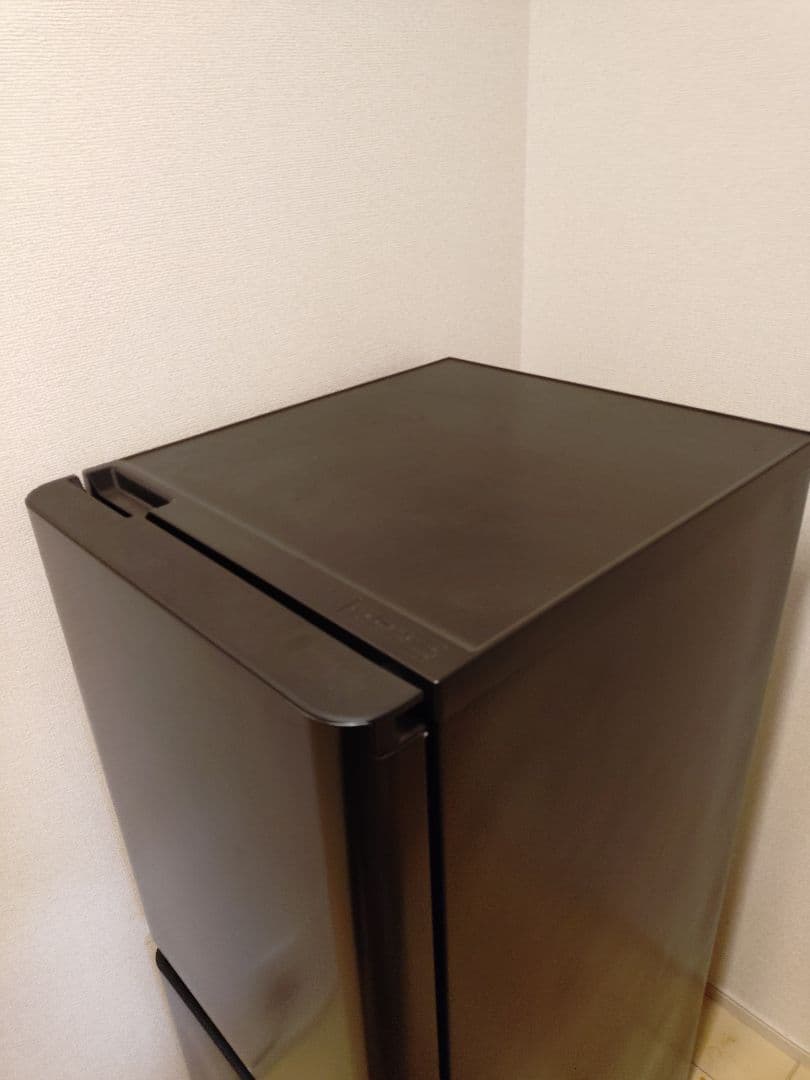 【2025年製 美品】霜取り不要 フローリング保護板付けます 135L冷凍冷蔵庫