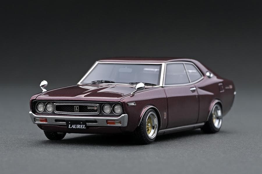 イグニッションモデル 1/43 IG1908 日産ローレル2000SGX紫 箱付