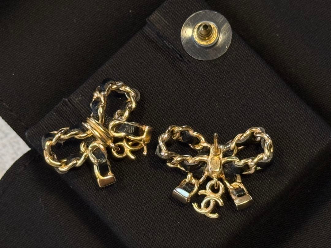 CHANEL ピアス　リボン