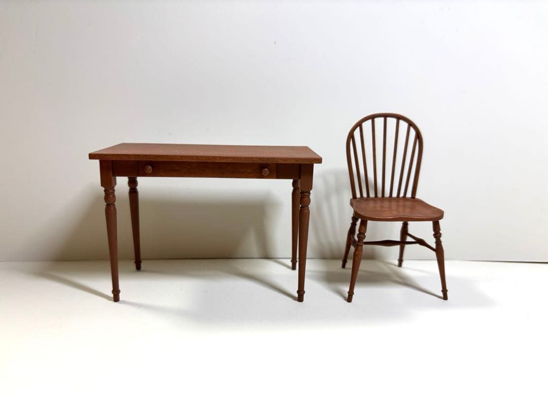 1/12サイズ　ミニチュア家具　ドール用　ループバッグチェア　デスク　椅子　机