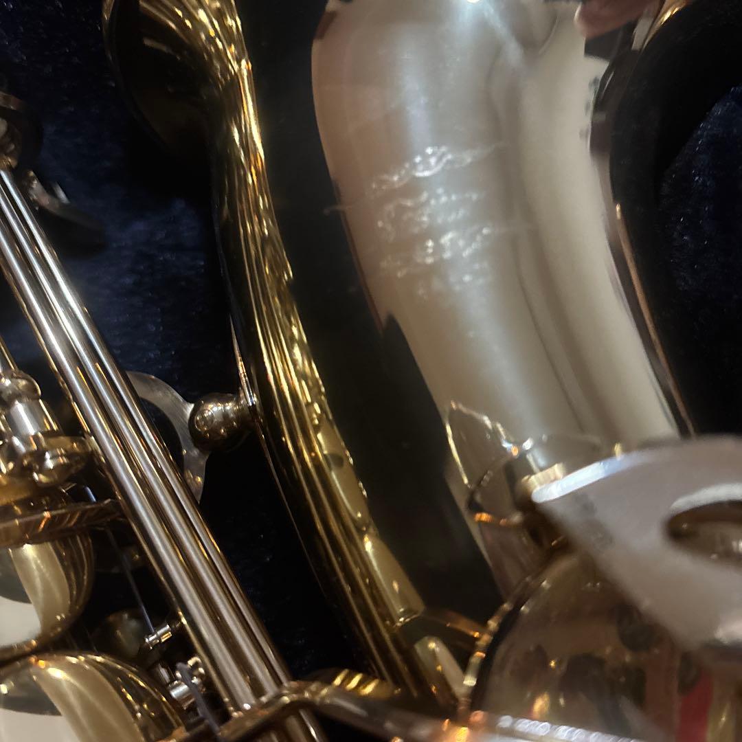 アルトサックス ケース、クリーナー、サックスを飾る用の3脚付き