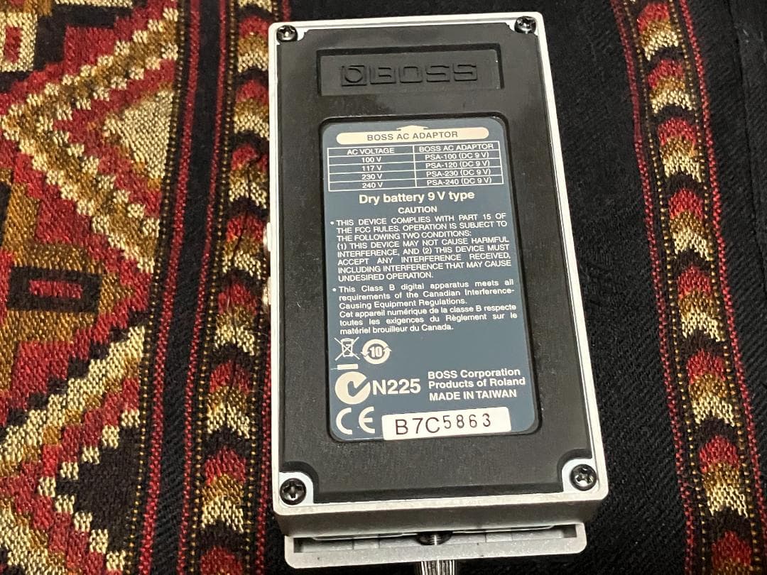 BOSS SYB-5 ベースシンセサイザー