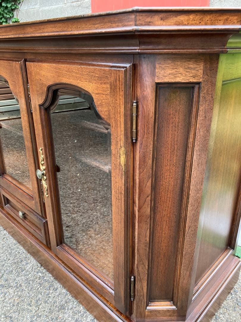 M　KOSUGA ガラスキャビネット カップボード　2点まとめ　引き取り