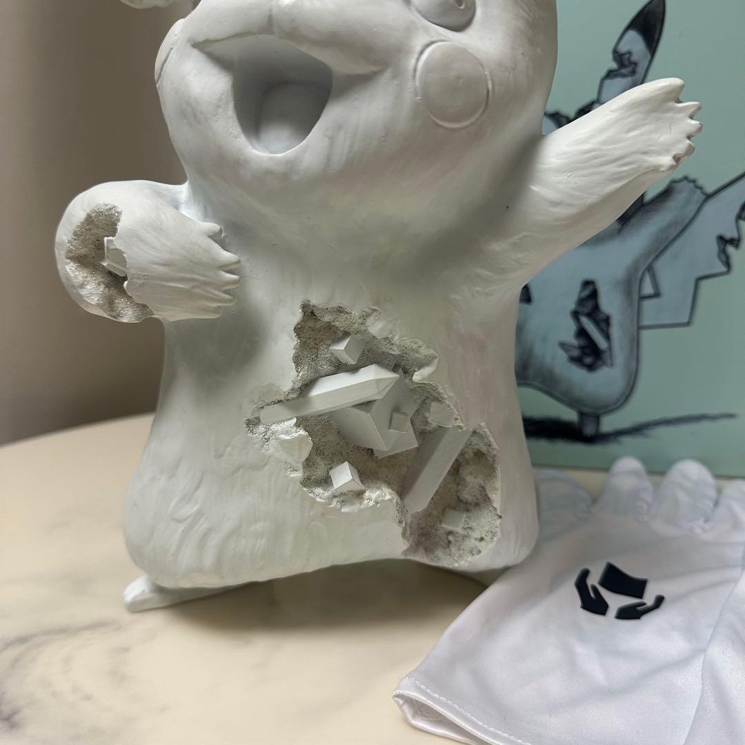 Daniel Arsham × Pokémonダニエルアーシャム ピカチュー　青