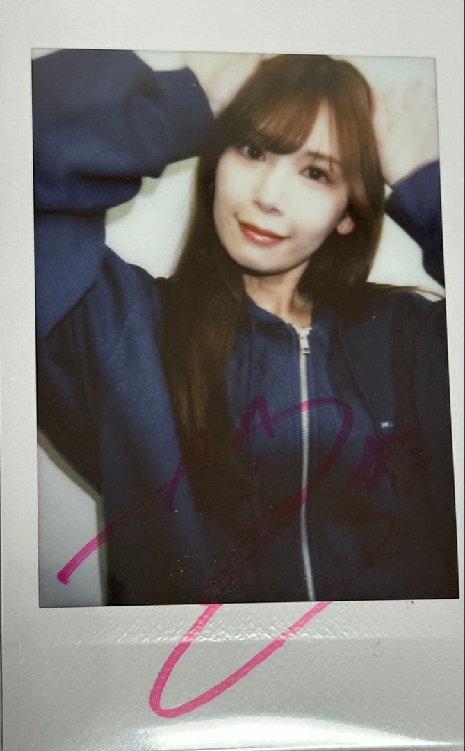 明里つむぎ　直筆サイン入りチェキ　イベントチェキ　チェキ　イベント　アップ