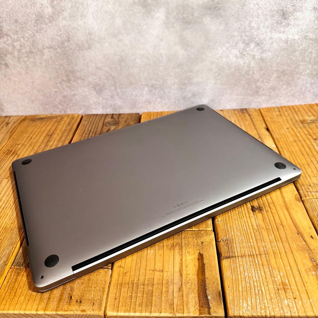 MacBookpro 2019 80% 16インチ 16GB i7 512GB