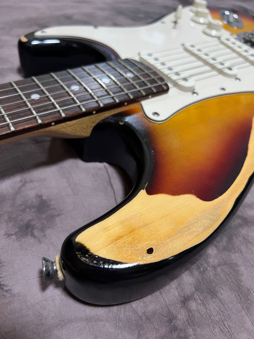 ストラトキャスター ハードレリック加工