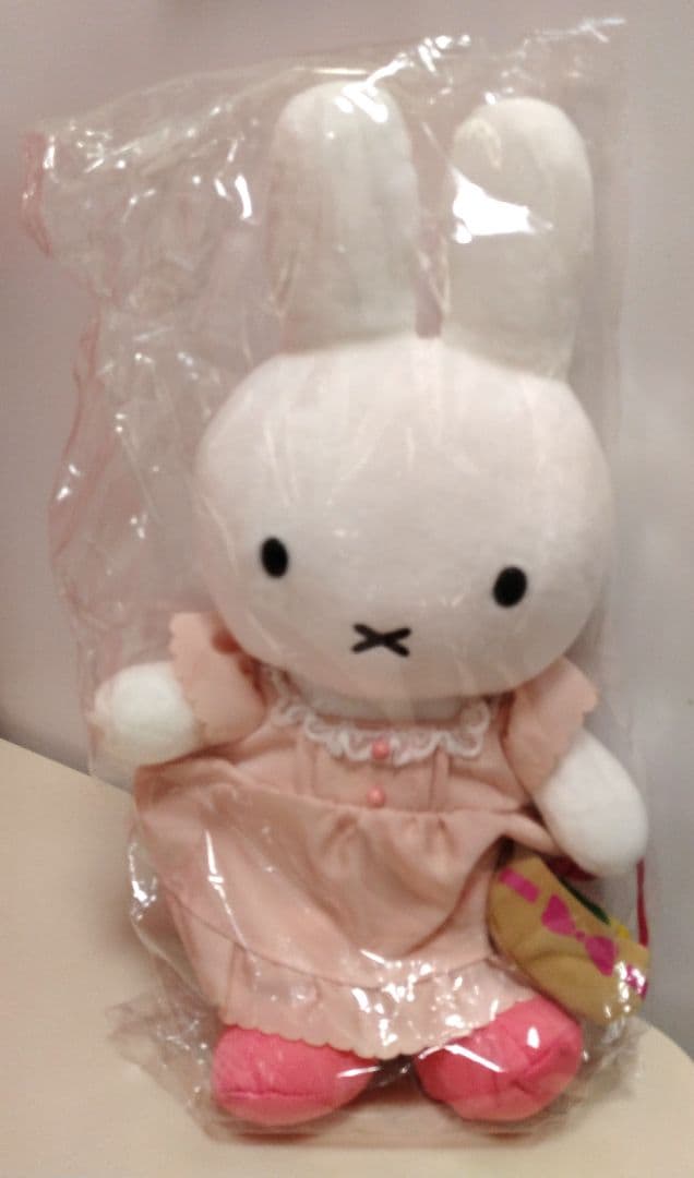 ハウステンボス　ブルームミッフィーぬいぐるみ