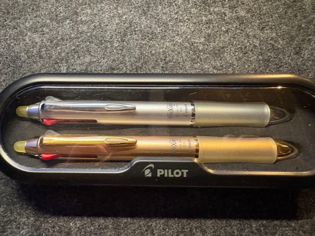 【非売品】PILOT　フリクションボール3　ゴールド・シルバー