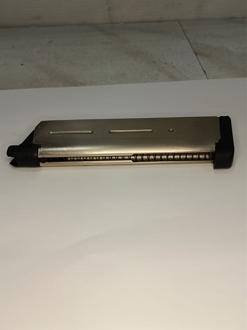 八5877【美品】TOKYO マルイ　ナイトウォーリア　1911カスタム