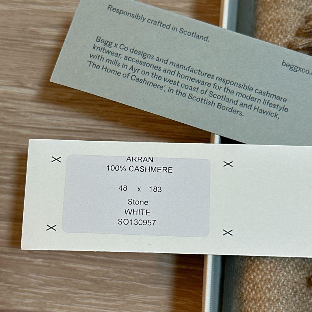 Begg & Co 100%カシミヤ リバーシブルマフラー ストーンホワイト
