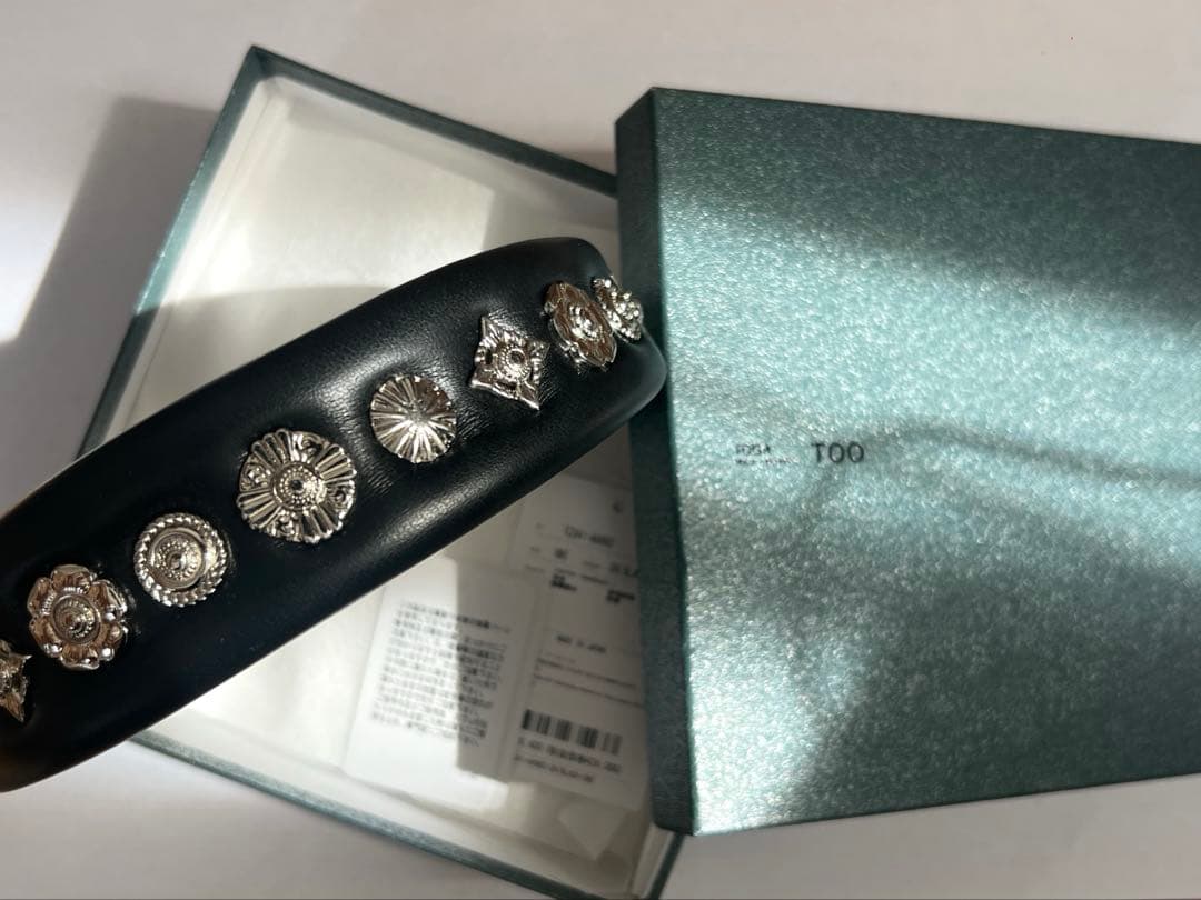 新品未使用 TOGA Leather headband 1 カチューシャ