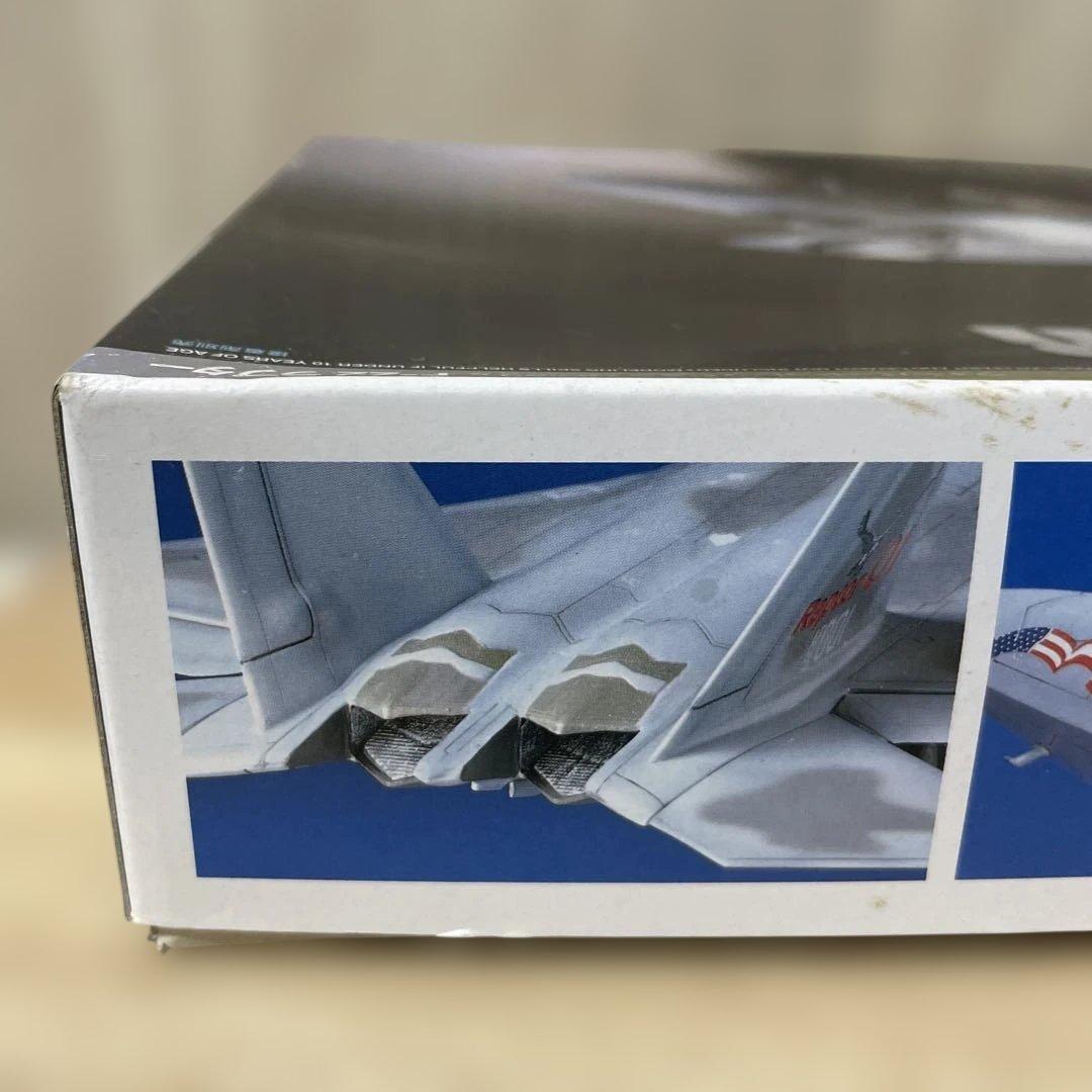 TAMIYA 1/72 F-22 ラプター 未組立 内袋未開封 Ln525