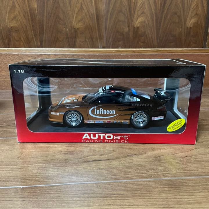 未展示品　オートアート1/18　ポルシェ911GT3R アジアンカレラカップ