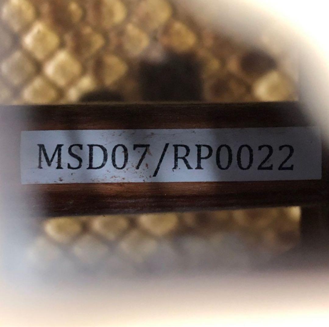 名師堂　二胡　紅檀（こうたん） ニシキヘビ皮 セミハードケース付