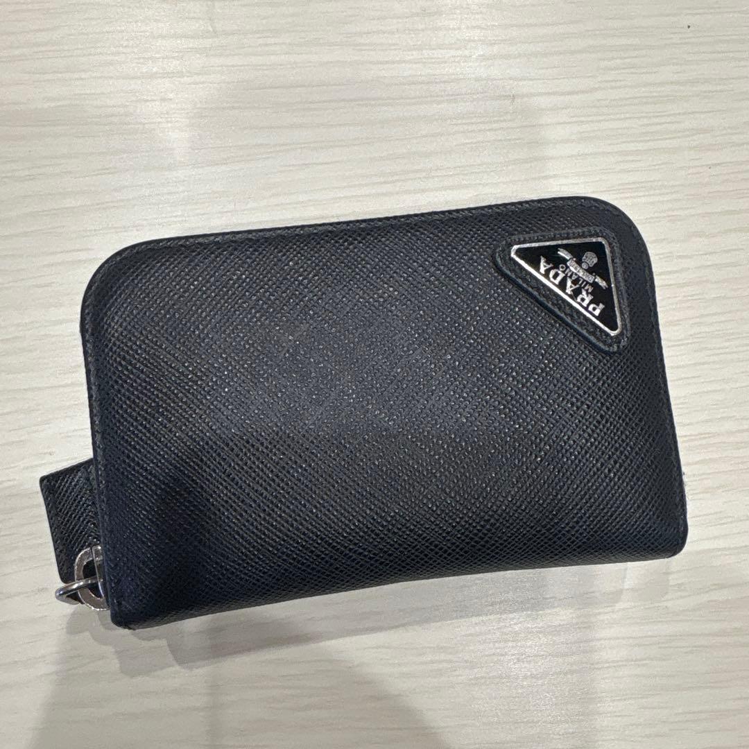 正規PRADAケース財布