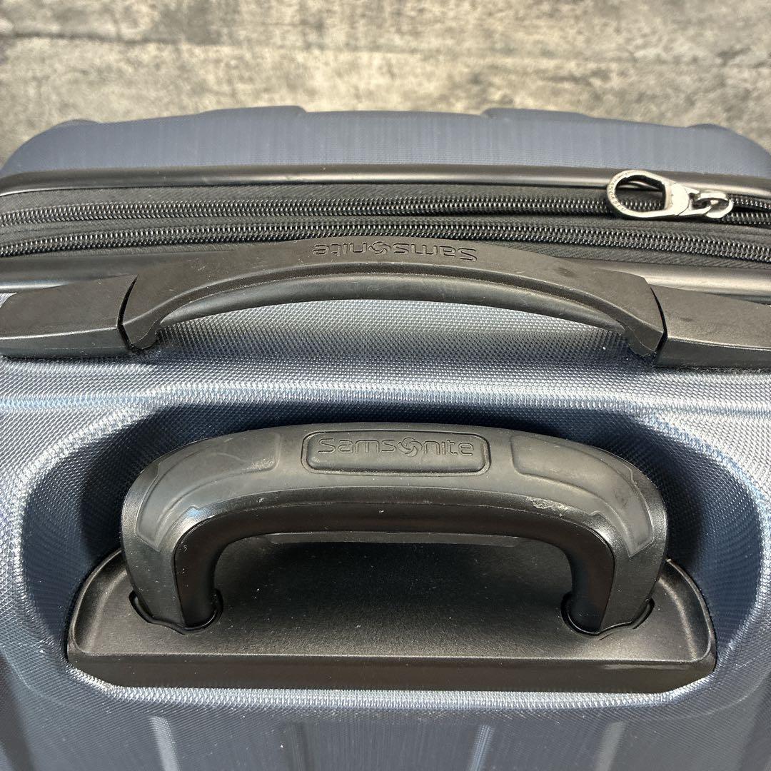 サムソナイト　スーツケース　軽量　拡張あり　キャリーケース　3.3キロ