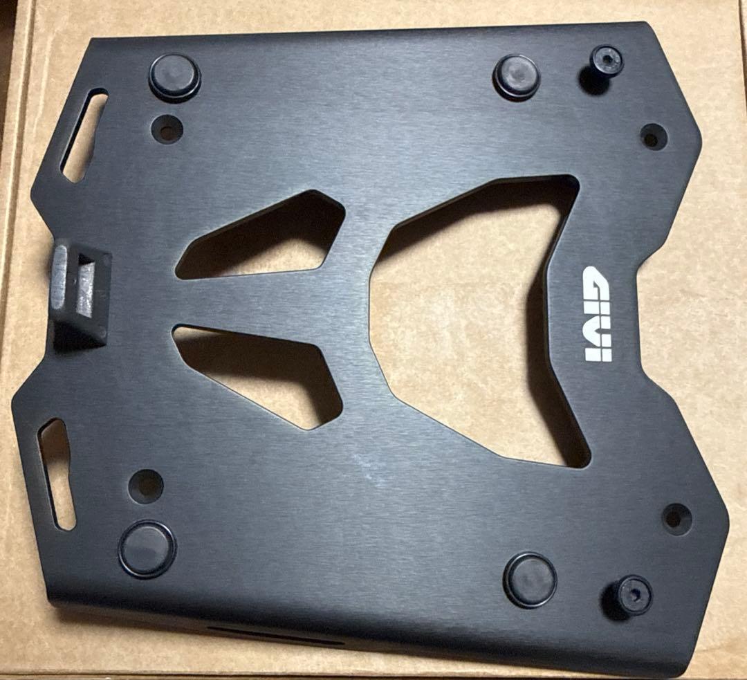 モノキー専用ベースプレート GIVI SRA5143 BMW R1300GS