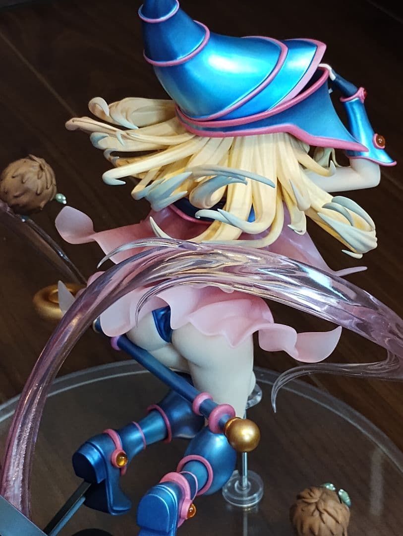 ブラック・マジシャン・ガール 遊戯王 1/6 フィギュアMAGI ARTS