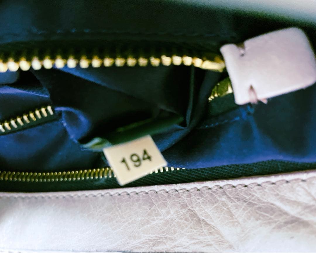 ミュウミュウMIUMIUマテラッセ　ショルダーバッグ2wayハンドバック美品