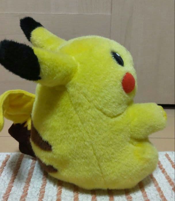 初代等身大ピカチュウ・おしゃべりピカチュウ・マクドナルドピカチュウ　3個セット