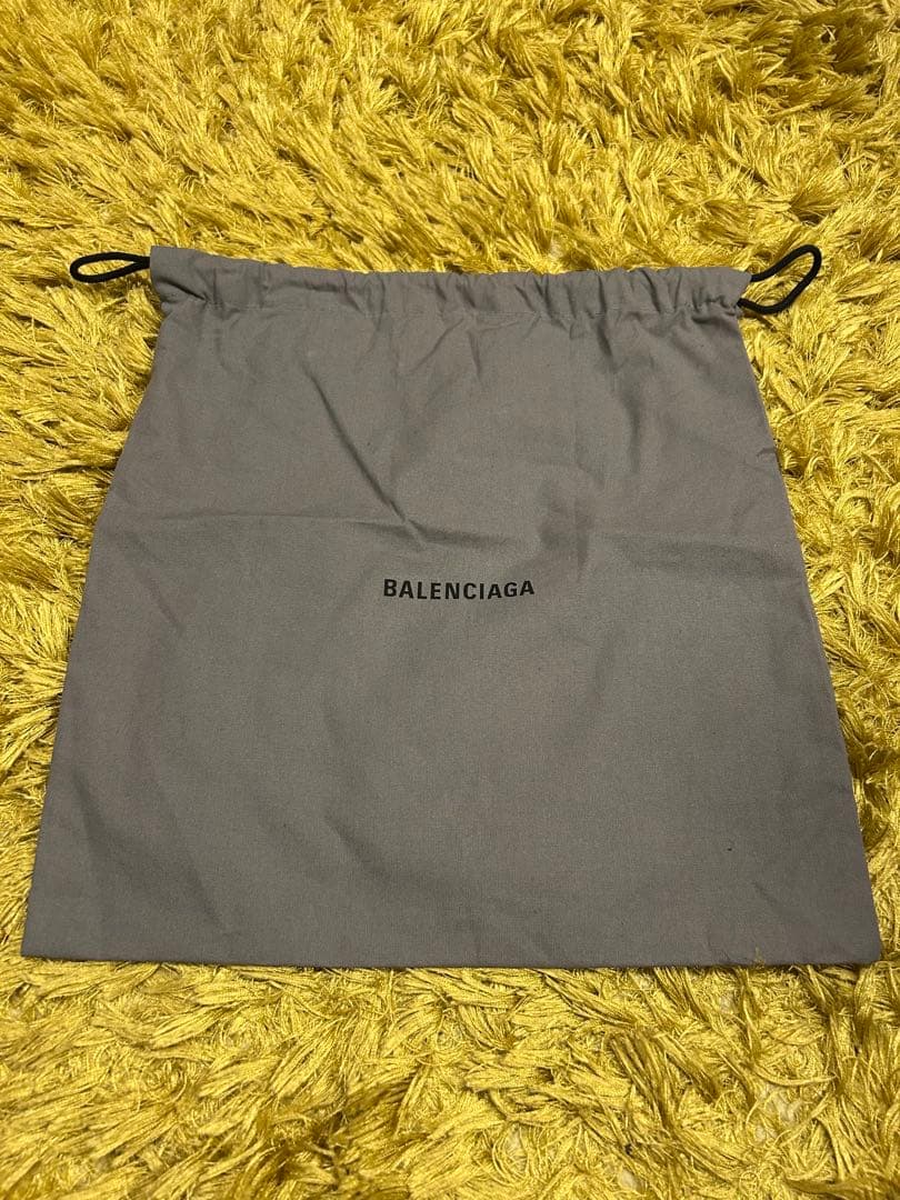 BALENCIAGA PLANET EARTH キャップ