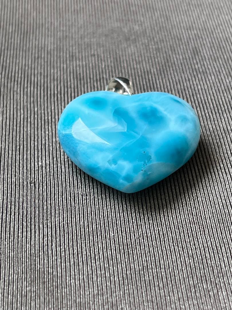 天然石☆高品質！ラリマーハート型ペンダントトップ☆両面濃いブルー！