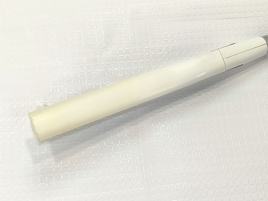 ヘアビューロン 3D Plus ストレート　リュミエリーナ ヘアアイロン　92