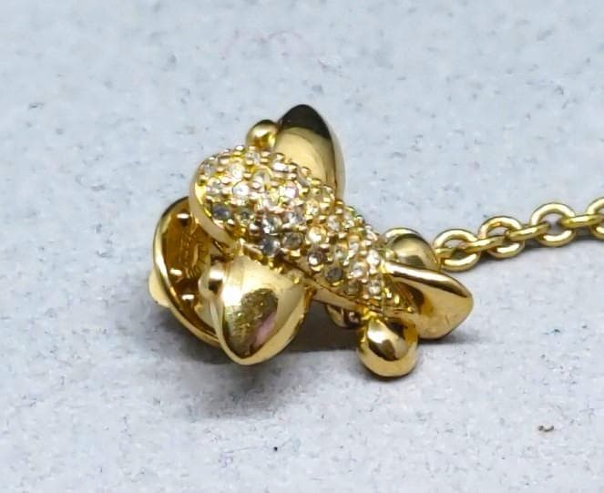 Burberrys　バーバリー　くま　ベア　飛行機　ピンバッジ　40371