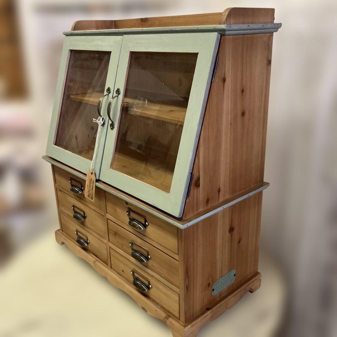 アンティークなガラス扉のキャビネット6ドロワー ミントグリーン木製キャビネット