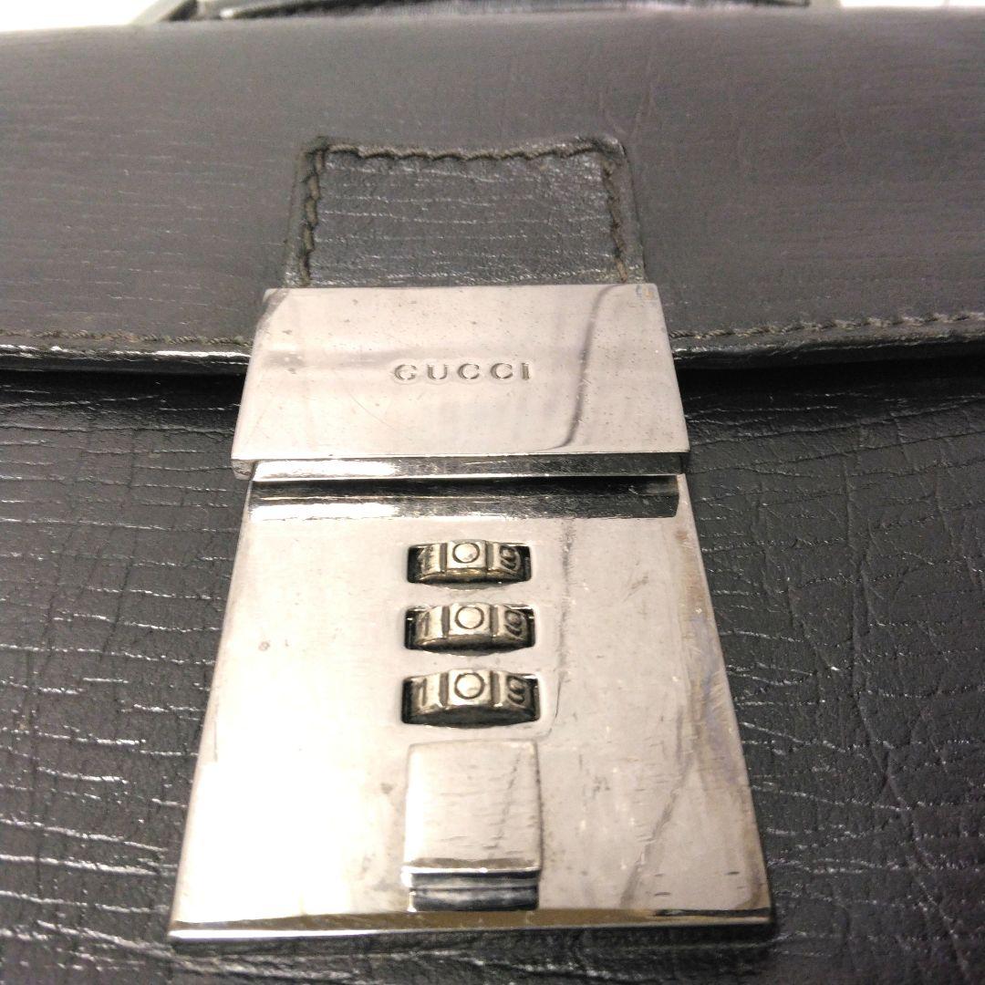 GUCCI ビジネスバッグ　ブリーフケース　A4可　ナンバー錠　シルバー金具